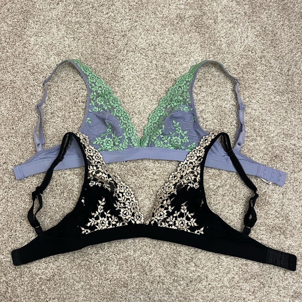 Bundle of 2 Wacoal Wireless Lace Bralettes